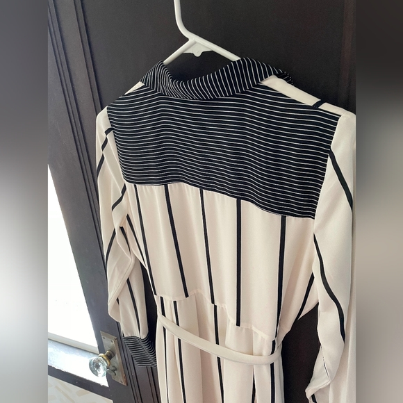 WHO WHAT WEAR Black and White Stripe Midi Shirt Dress - Sz S - Picture 2 of 6